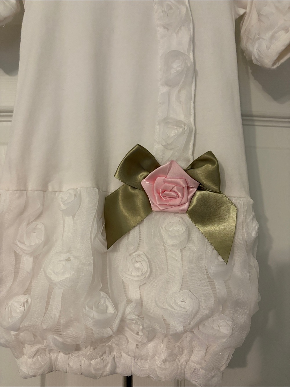 White Baby Gown Stephan Baby with Pink Rose and Olive Satin Bow Size 0-6 Months - Picture 2 of 9